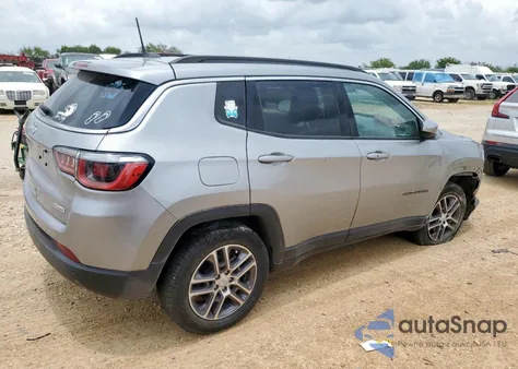 2020 Jeep Compass Latitude z USA, uszkodzony, nr VIN 3C4NJDBB9LT217465